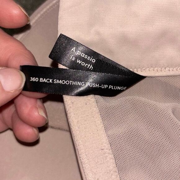 Torrid women’s 44DD bras (lot of 4) - Picture 3 of 9